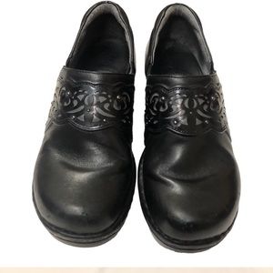 Ariat clogs size 7.5